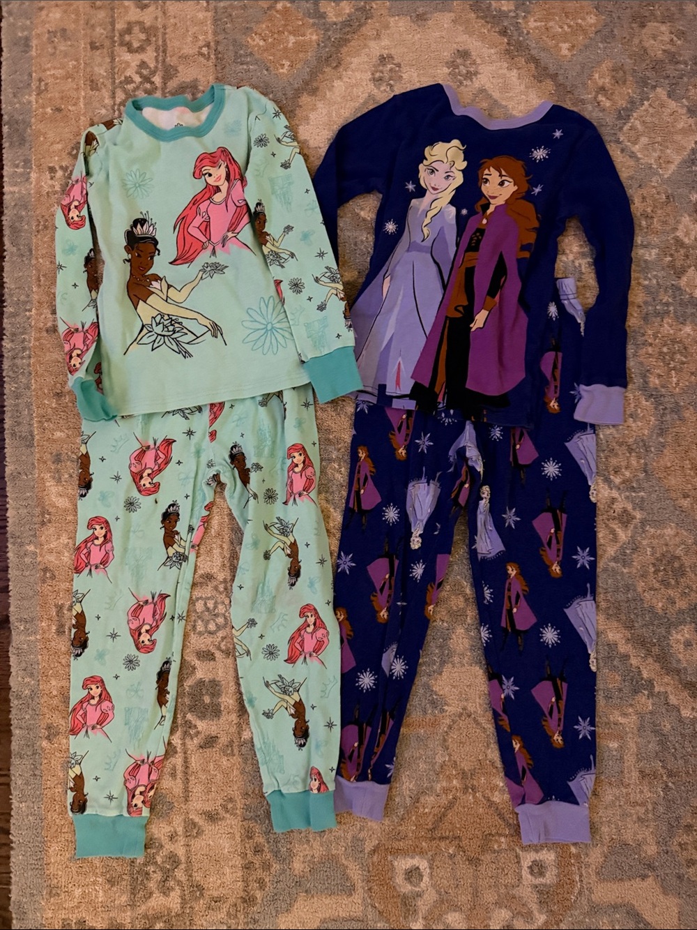 Disney Girls' Princess Pajama Sets - Mint Green & Navy
